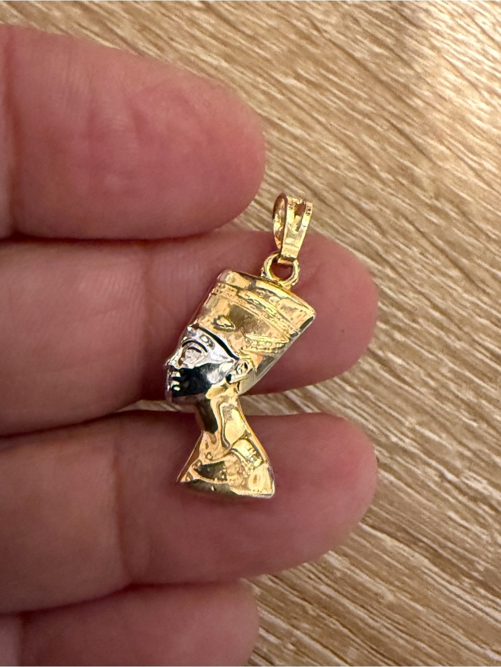 Gold-Tone Nefertiti Pendant Necklace Charm - Women Jewelry